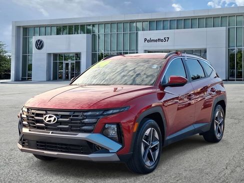 Used 2025 Hyundai Tucson SEL FWD image 3