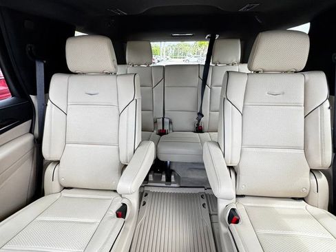 Used 2023 Cadillac Escalade Premium Luxury w/ Performance Package image 9