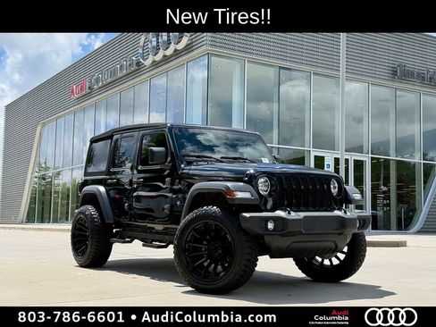 Used 2024 Jeep Wrangler Unlimited Sport AWD/4WD image 1