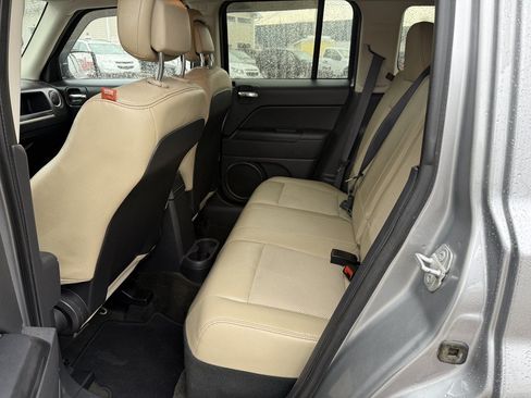 Used 2016 Jeep Patriot 75th Anniversary w/ Power Value Group AWD/4WD image 14