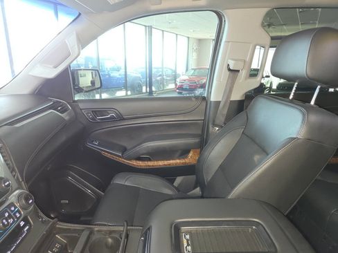 Used 2019 Chevrolet Tahoe Premier w/ Max Trailering Package AWD/4WD image 16