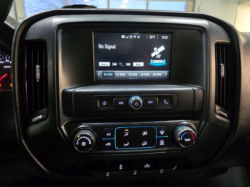 Used 2019 Chevrolet Silverado 1500 Custom w/ Custom Convenience Package image 28