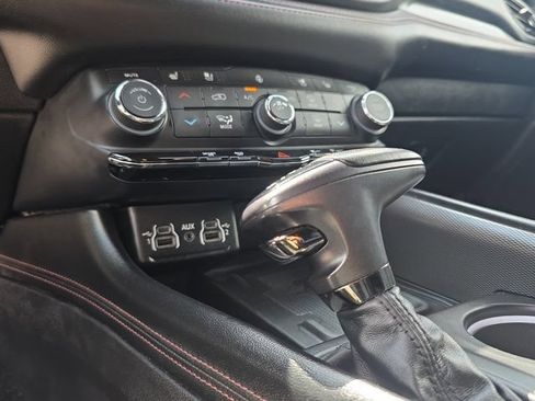 Used 2022 Dodge Durango R/T RWD image 32