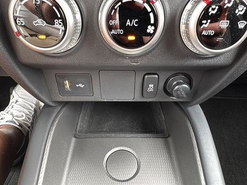 Used 2022 Mitsubishi Outlander Sport ES image 22