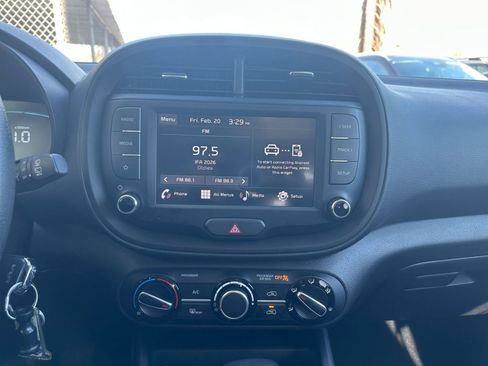 Used 2025 Kia Soul LX w/ LX Technology Package image 17