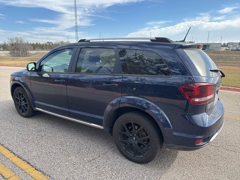 Used 2019 Dodge Journey Crossroad image 4