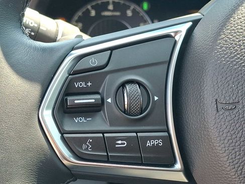 Used 2024 Acura RDX SH-AWD image 22