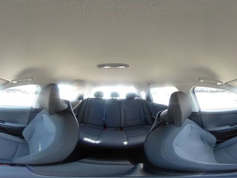 Used 2025 Kia K4 LXS image 41