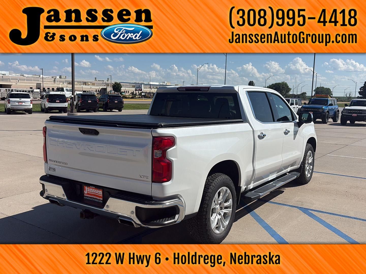 Used 2023 Chevrolet Silverado 1500 LTZ AWD/4WD image 6