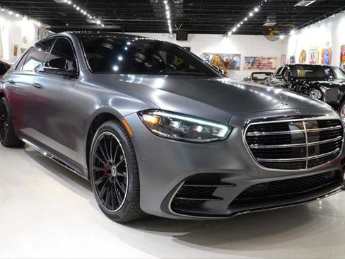 Used 2023 Mercedes-Benz S 580 4MATIC Sedan w/ AMG Line image 1
