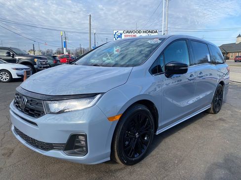 Used 2025 Honda Odyssey Sport-L image 7