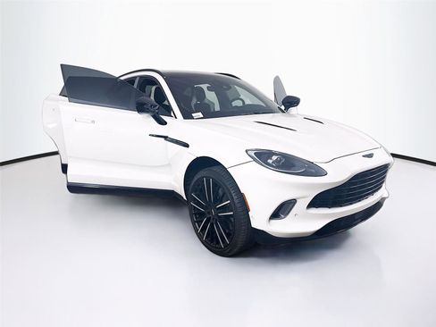 Used 2022 Aston Martin DBX AWD/4WD image 14