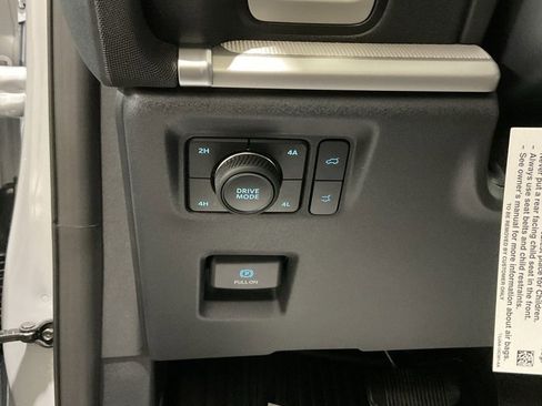 New 2025 Ford Expedition Max Active image 8