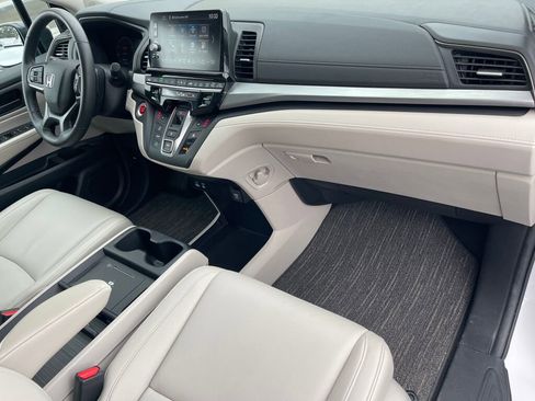 Certified 2025 Honda Odyssey EX-L image 24