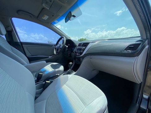 Used 2015 Hyundai Accent GLS FWD image 16