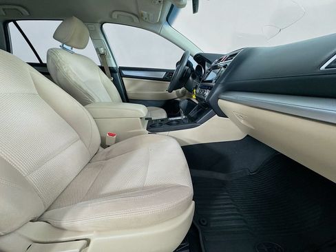 Used 2019 Subaru Outback 2.5i AWD/4WD image 32