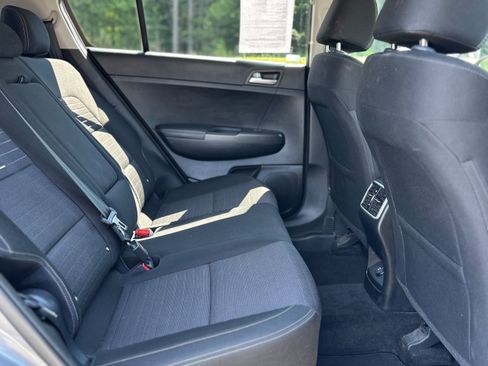 Used 2018 Kia Sportage LX AWD/4WD image 22