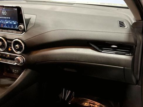 Used 2024 Nissan Sentra SV image 17