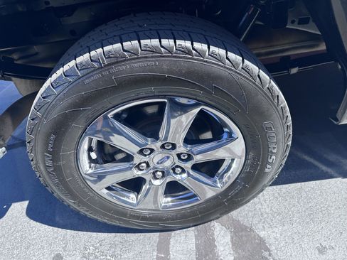 Used 2018 Ford F150 XLT w/ Equipment Group 301A Mid RWD image 9