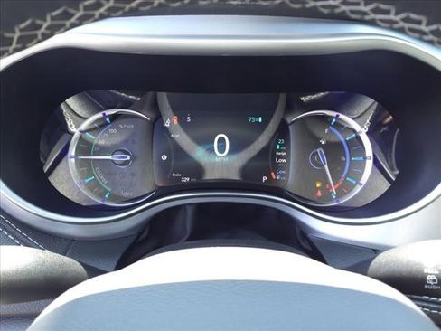 New 2023 Chrysler Pacifica Touring-L w/ S Appearance Package image 12