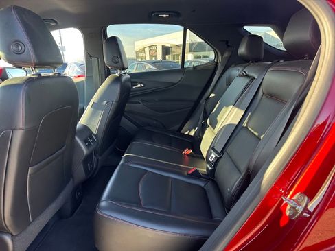 Used 2022 Chevrolet Equinox RS w/ RS Leather Package image 15