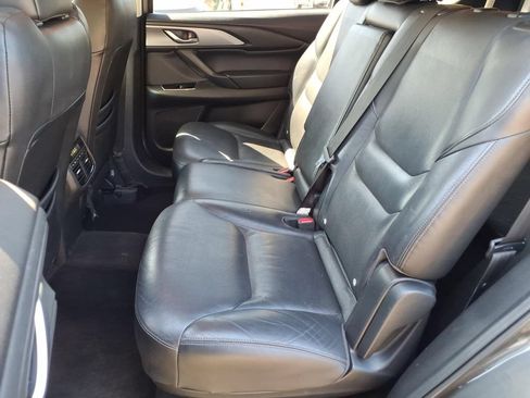 Used 2018 MAZDA CX-9 Touring AWD/4WD image 17