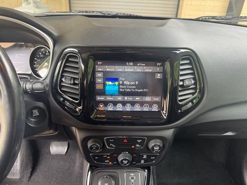 Used 2021 Jeep Compass Limited AWD/4WD image 15