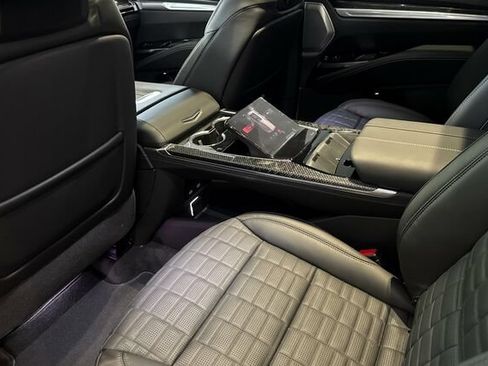 New 2026 Cadillac Escalade V AWD/4WD image 10