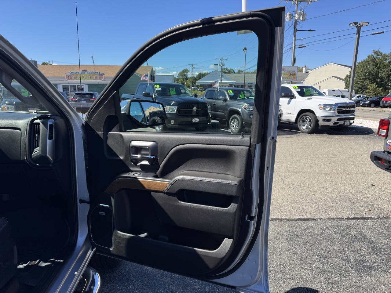 Used 2018 Chevrolet Silverado 1500 LTZ w/ Sport Package AWD/4WD image 39