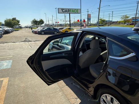 Used 2019 Ford Fusion S FWD image 19