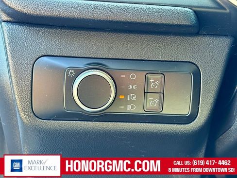 Used 2022 Ford Escape SE image 11