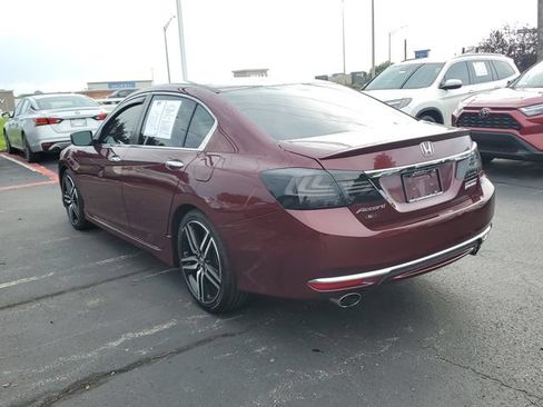 Used 2017 Honda Accord Sport Special Edition image 3