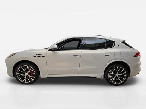 Certified 2023 Maserati Grecale Modena AWD/4WD image 12