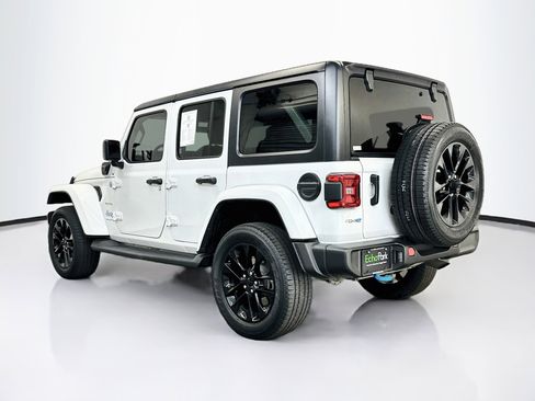 Used 2023 Jeep Wrangler Unlimited Sahara AWD/4WD image 5