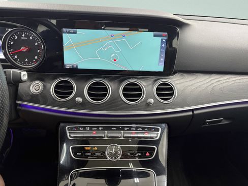 Used 2017 Mercedes-Benz E 300 4MATIC image 12