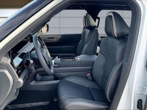 New 2026 INFINITI QX80 Autograph image 25