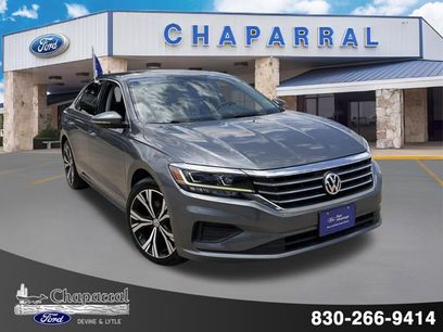 Used 2021 Volkswagen Passat 2.0T SE
