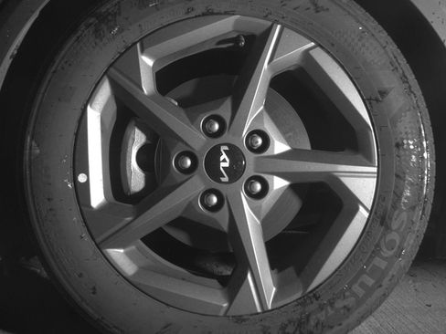 Used 2025 Kia K4 LXS image 12