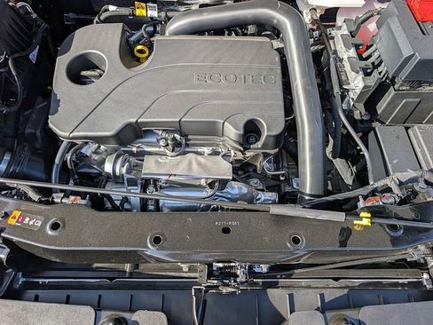 New 2026 Chevrolet Equinox ACTIV image 4