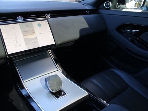 Used 2024 Land Rover Range Rover Evoque S image 20