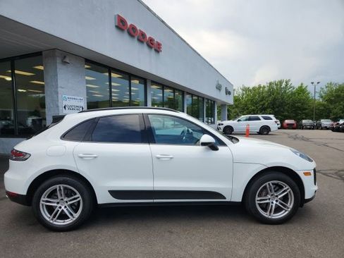 Used 2021 Porsche Macan AWD/4WD image 4