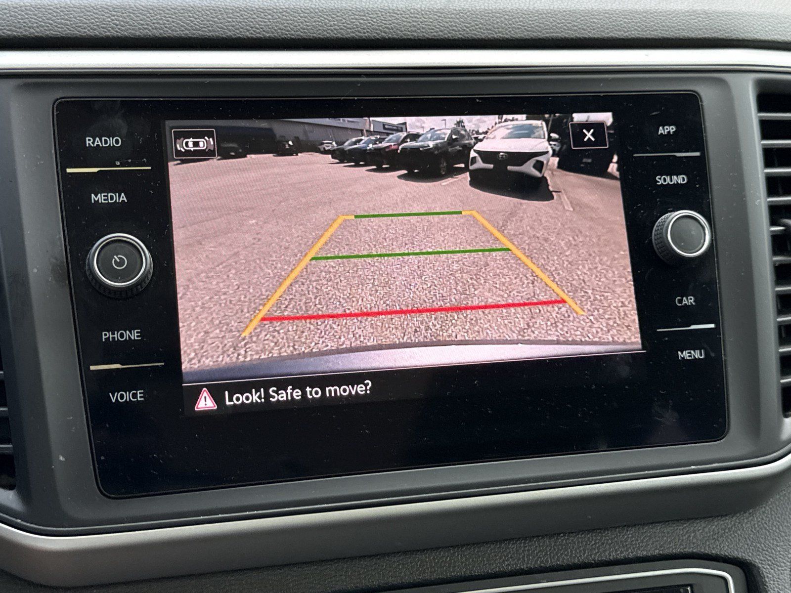 Used 2021 Volkswagen Atlas SE w/ Panoramic Sunroof Package AWD/4WD image 29