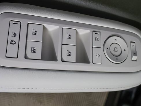 Certified 2025 Hyundai Santa Fe Calligraphy image 38