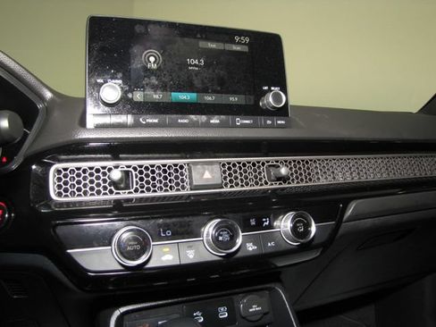 Certified 2025 Honda Civic Sport image 7