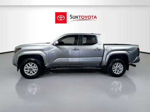 Used 2024 Toyota Tacoma SR5 RWD image 7
