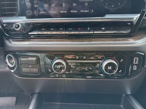 Used 2024 GMC Sierra 1500 Elevation w/ Preferred Package image 20