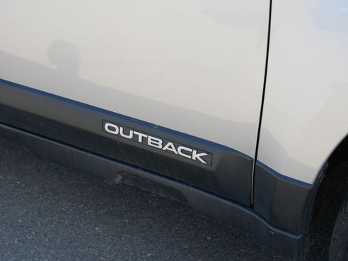 Used 2013 Subaru Outback 2.5i Limited image 8