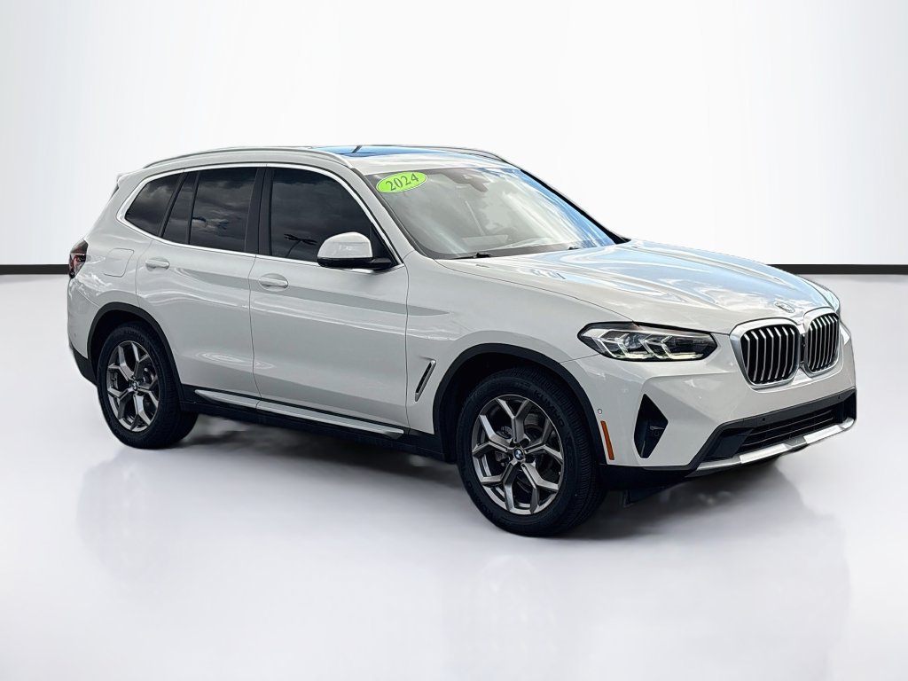 Used 2024 BMW X3 xDrive30i w/ Premium Package w/ZPA AWD/4WD image 3