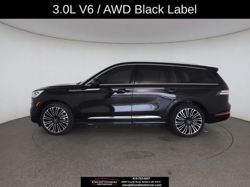 Used 2023 Lincoln Aviator Black Label AWD/4WD image 7