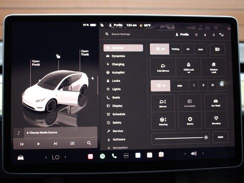 Used 2023 Tesla Model Y Performance image 26